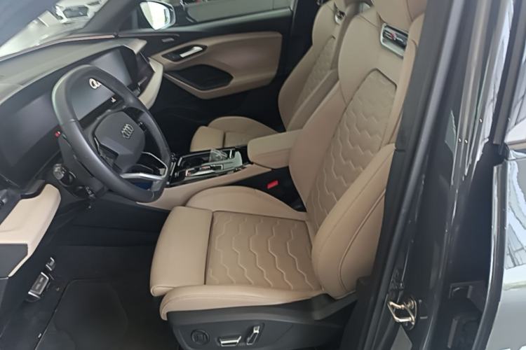 Used Audi Q6L e-tron 2026 First Launch Navigation Edition Driver Seat