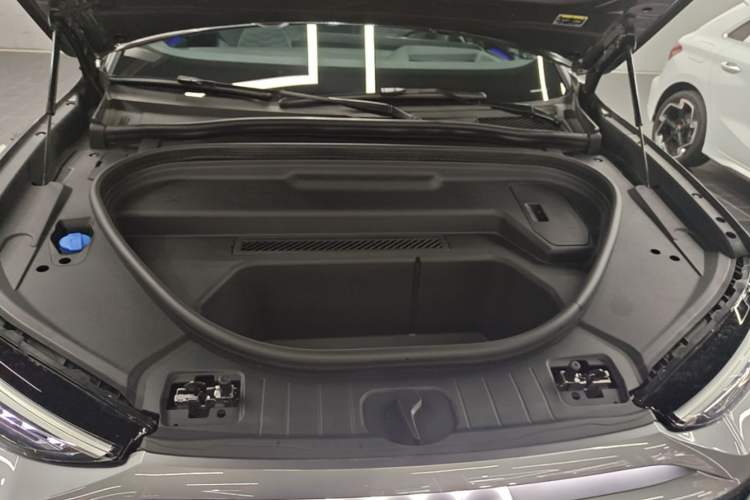 Used Audi Q6L e-tron 2026 First Launch Navigation Edition Engine Bay