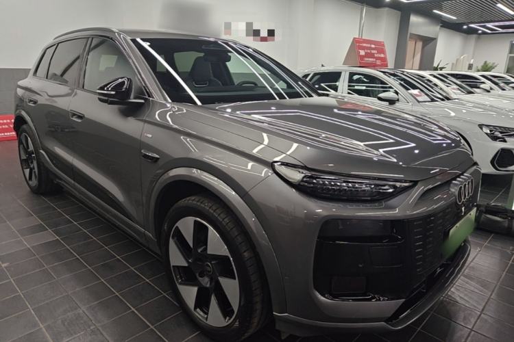 Used Audi Q6L e-tron 2026 First Launch Navigation Edition Front Right 45 Deg