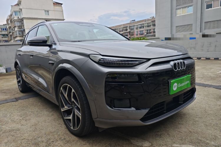 Used Audi Q6L e-tron 2026 First Launch Navigation Edition Front Right 45 Deg