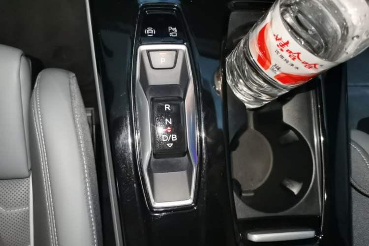 Used Audi Q6L e-tron 2026 First Launch Navigation Edition Gear Lever