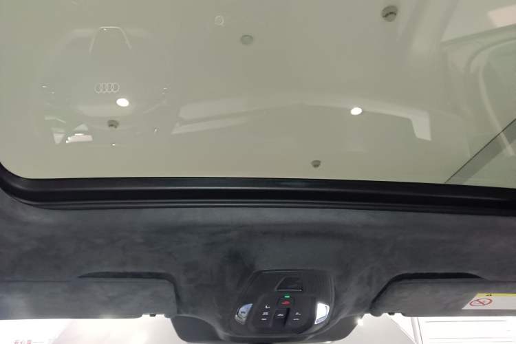Used Audi Q6L e-tron 2026 First Launch Navigation Edition Headliner