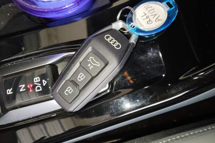 Used Audi Q6L e-tron 2026 First Launch Navigation Edition Interior 1