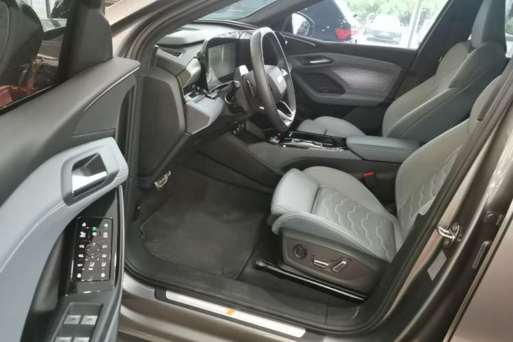 Used Audi Q6L e-tron 2026 First Launch Navigation Edition Left Front Seat