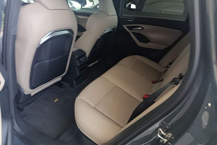 Used Audi Q6L e-tron 2026 First Launch Navigation Edition Left Rear Seat