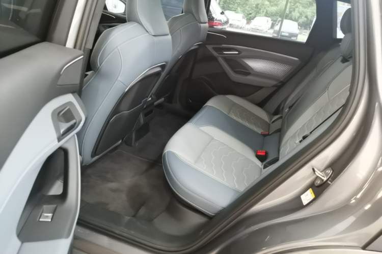Used Audi Q6L e-tron 2026 First Launch Navigation Edition Left Rear Seat