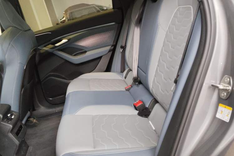 Used Audi Q6L e-tron 2026 First Launch Navigation Edition Left Rear Seat