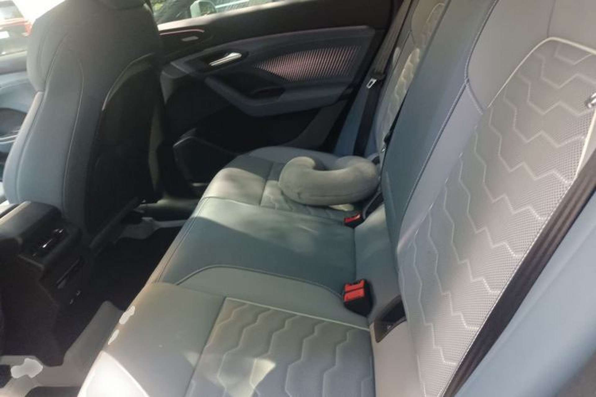 Used Audi Q6L e-tron 2026 First Launch Navigation Edition Left Rear Seat
