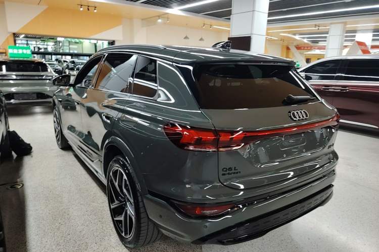 Used Audi Q6L e-tron 2026 First Launch Navigation Edition Rear Left 45 Deg