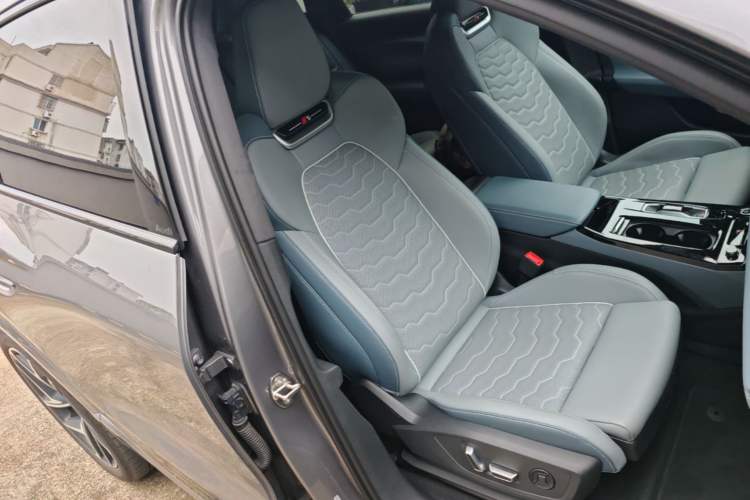 Used Audi Q6L e-tron 2026 First Launch Navigation Edition Right Front Seat