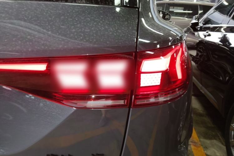 Used Audi Q6L e-tron 2026 First Launch Navigation Edition Right Rear Taillight