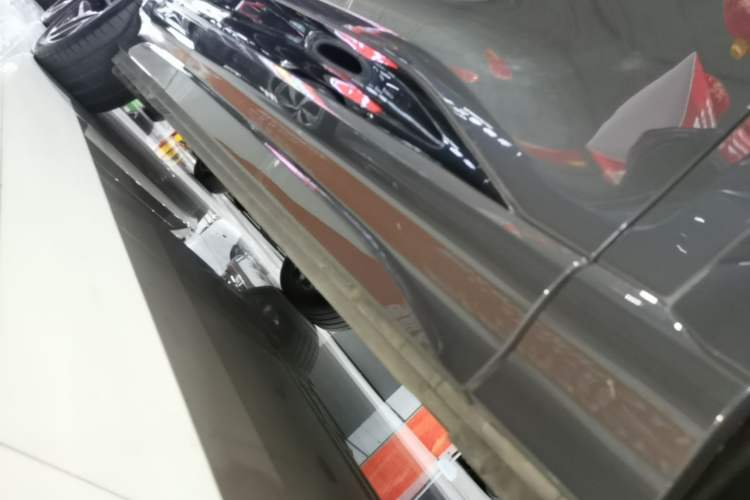 Used Audi Q6L e-tron 2026 First Launch Navigation Edition Right Side Sill