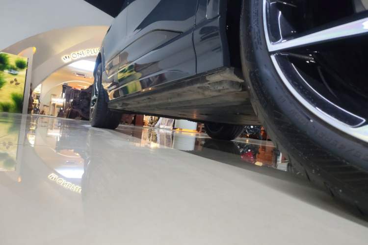 Used Audi Q6L e-tron 2026 First Launch Navigation Edition Right Side Sill