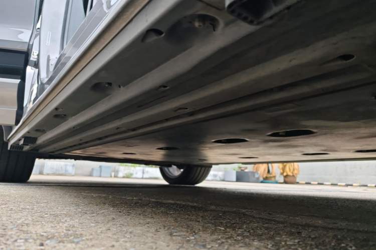 Used Audi Q6L e-tron 2026 First Launch Navigation Edition Right Side Sill
