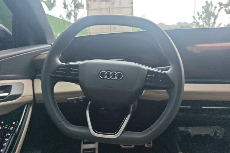 Used Audi Q6L e-tron 2026 First Launch Navigation Edition Steering Wheel