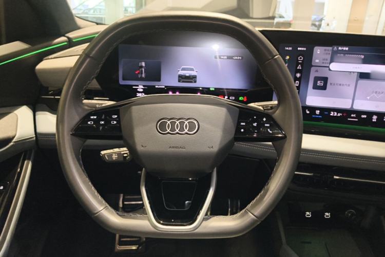 Used Audi Q6L e-tron 2026 First Launch Navigation Edition Steering Wheel