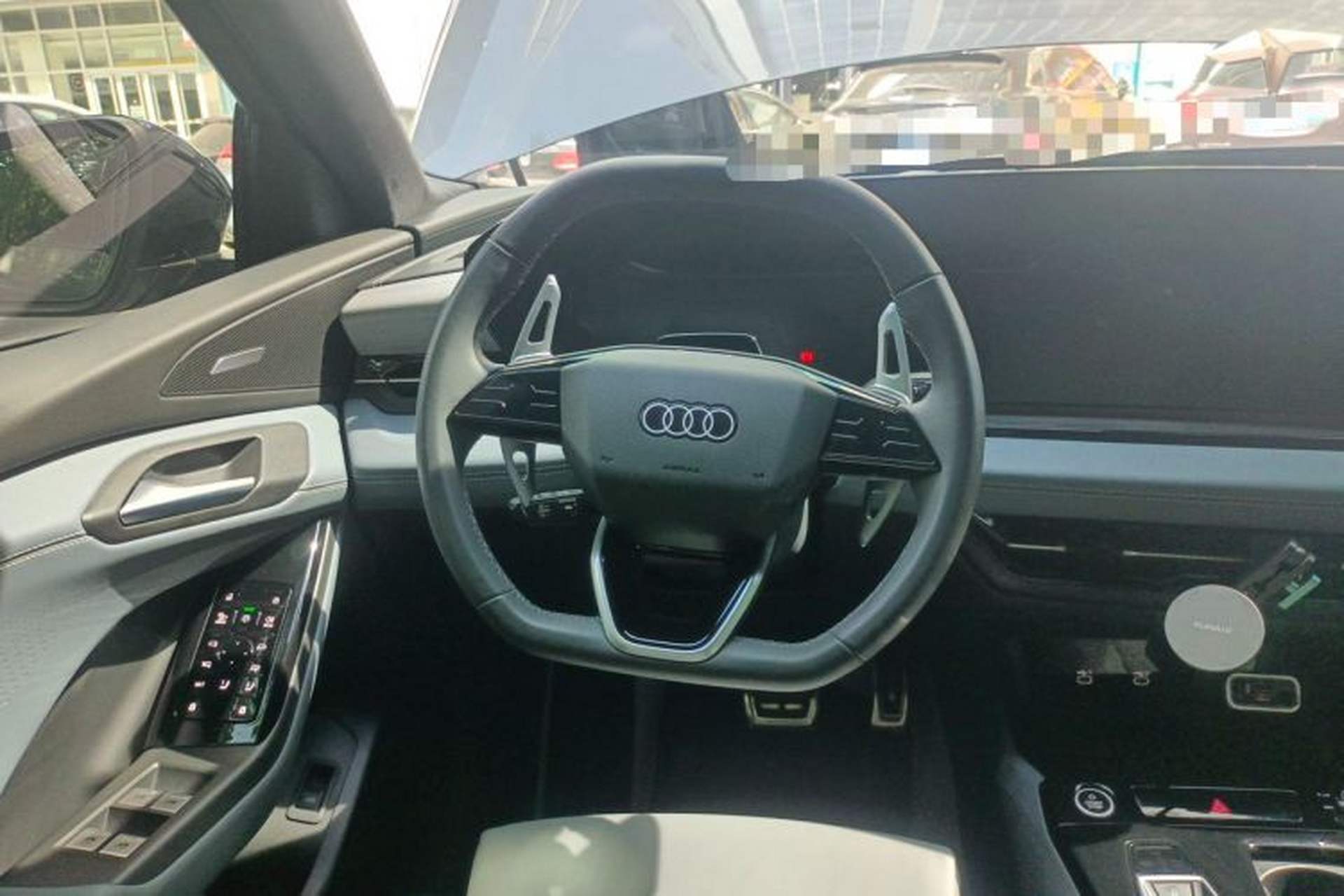 Used Audi Q6L e-tron 2026 First Launch Navigation Edition Steering Wheel