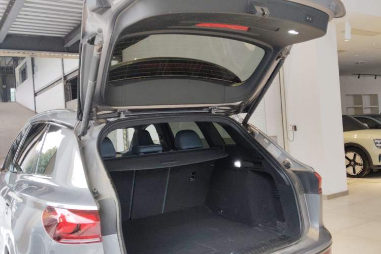Used Audi Q6L e-tron 2026 First Launch Navigation Edition Trunk