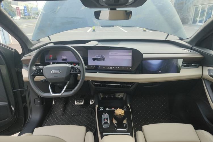 Used Audi Q6L e-tron 2026 First Launch Navigation Edition Center Console