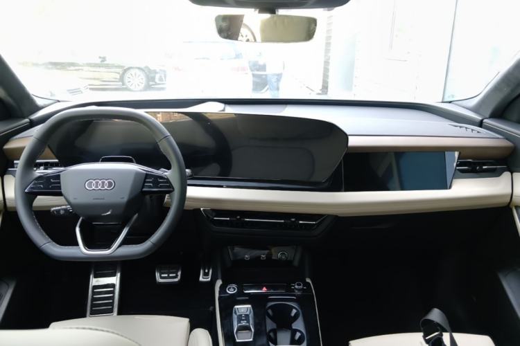 Used Audi Q6L e-tron 2026 First Launch Navigation Edition Center Console