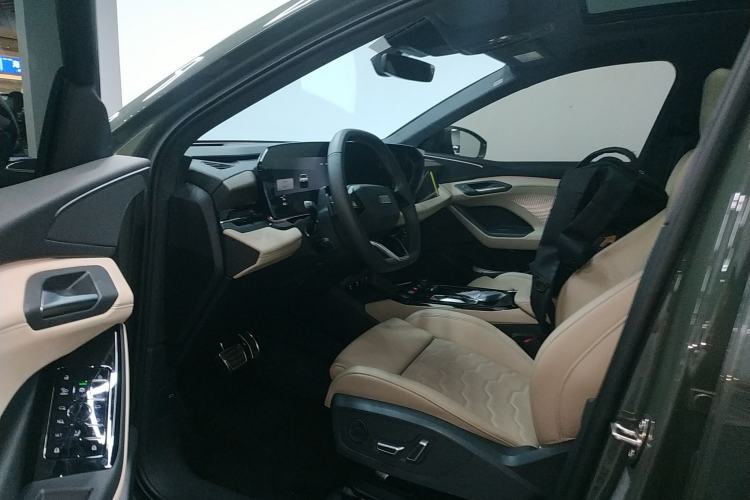 Used Audi Q6L e-tron 2026 Ultra-Long Range Edition Driver Seat