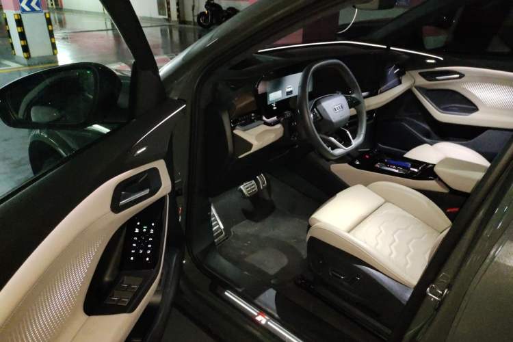 Used Audi Q6L e-tron 2026 First Launch Navigation Edition Driver Seat