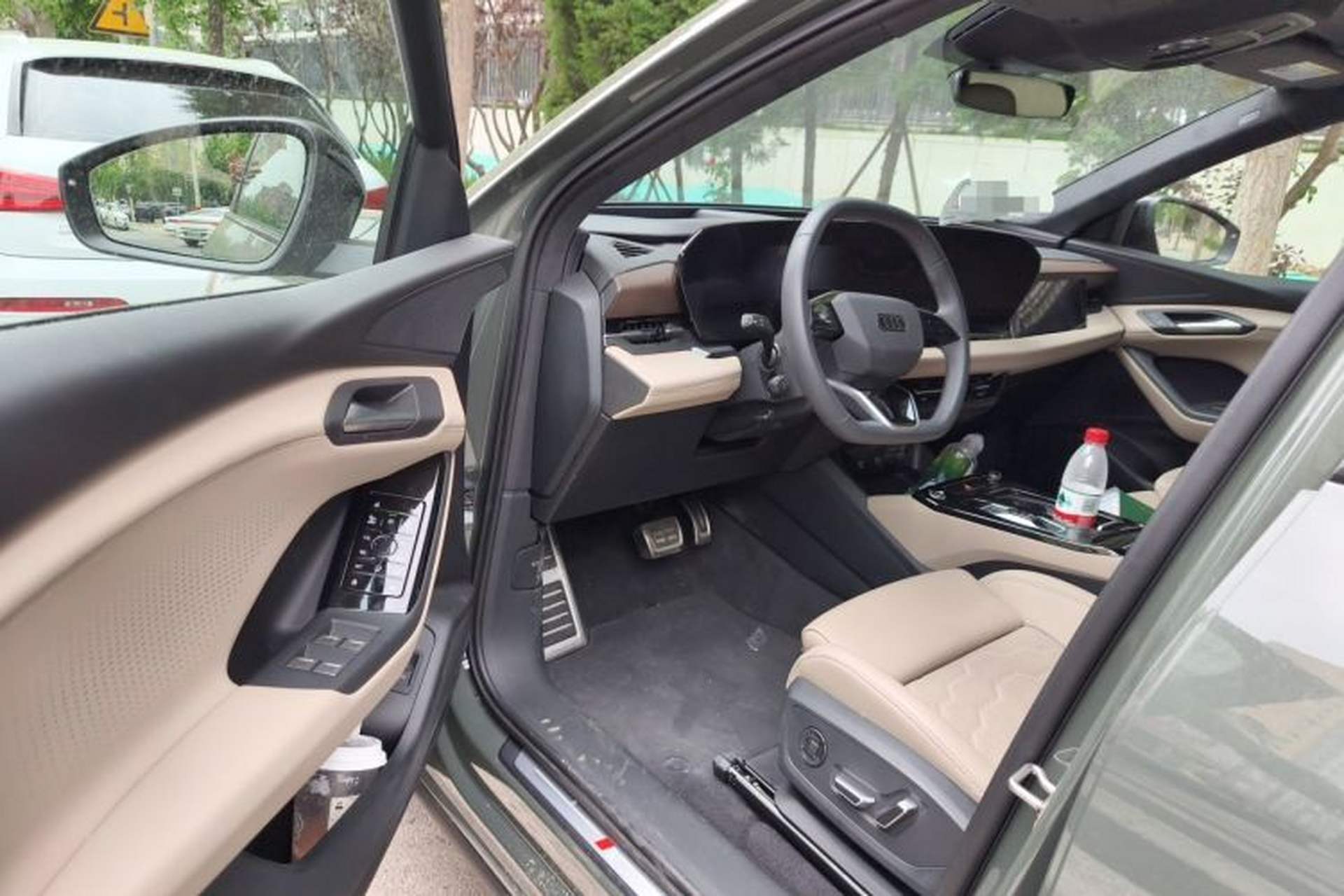 Used Audi Q6L e-tron 2026 First Launch Navigation Edition Driver Seat