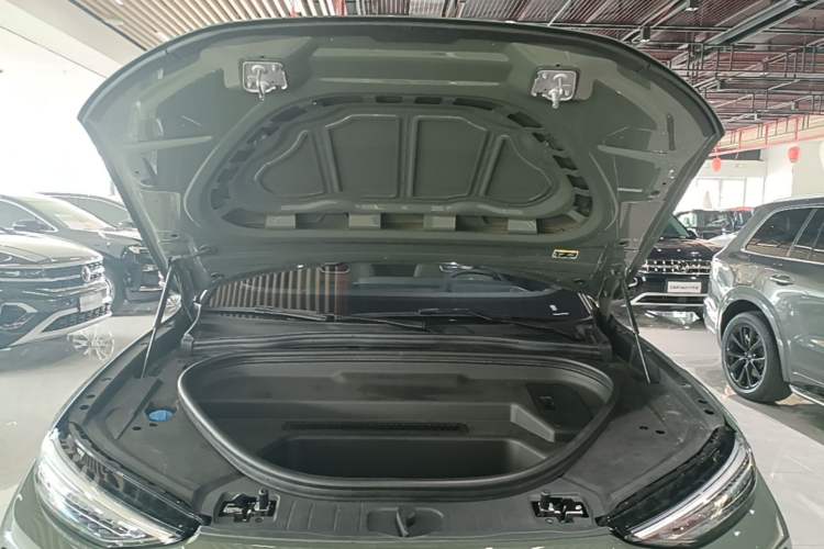 Used Audi Q6L e-tron 2026 First Launch Navigation Edition Engine Bay