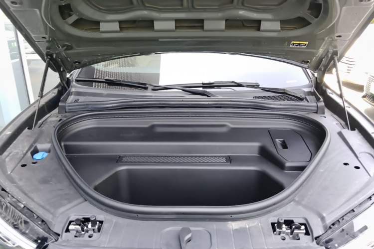 Used Audi Q6L e-tron 2026 First Launch Navigation Edition Engine Bay