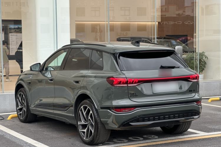 Used Audi Q6L e-tron 2026 First Launch Navigation Edition Exterior 1