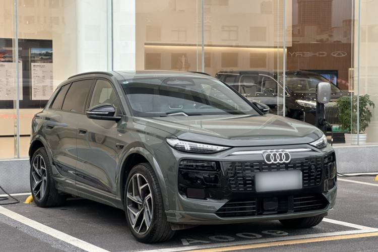 Used Audi Q6L e-tron 2026 First Launch Navigation Edition Exterior 4