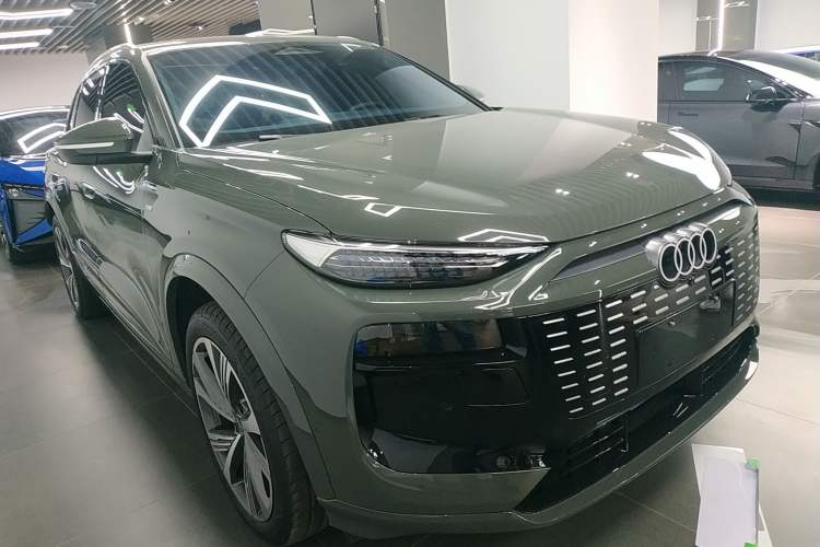 Used Audi Q6L e-tron 2026 Ultra-Long Range Edition Front Right 45 Deg