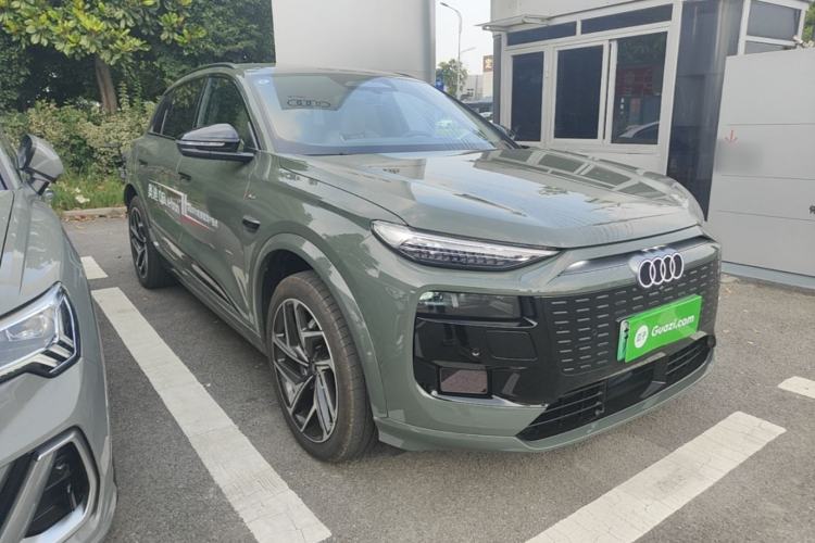 Used Audi Q6L e-tron 2026 First Launch Navigation Edition Front Right 45 Deg