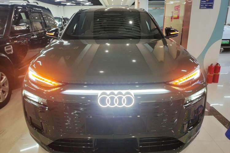 Used Audi Q6L e-tron 2026 First Launch Navigation Edition Front