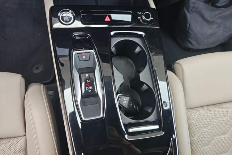 Used Audi Q6L e-tron 2026 First Launch Navigation Edition Gear Lever