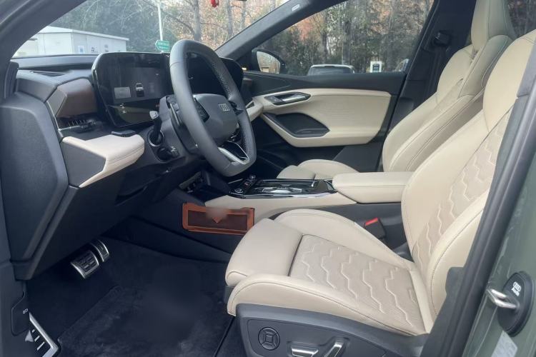 Used Audi Q6L e-tron 2026 Ultra-Long Range Edition Interior 3