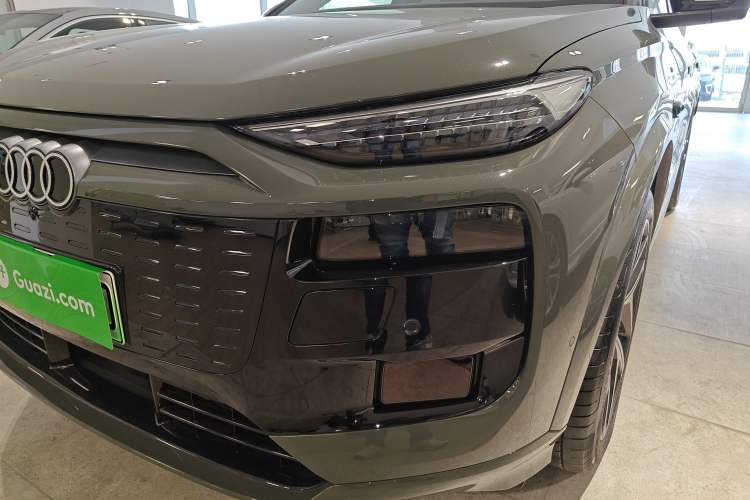 Used Audi Q6L e-tron 2026 First Launch Navigation Edition Left Front Headlight