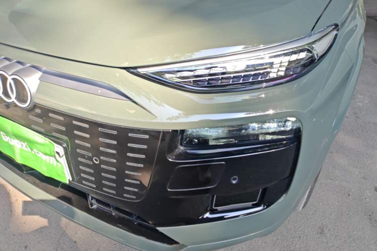 Used Audi Q6L e-tron 2026 First Launch Navigation Edition Left Front Headlight