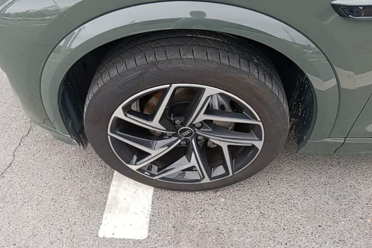 Used Audi Q6L e-tron 2026 First Launch Navigation Edition Left Front Wheel Hub