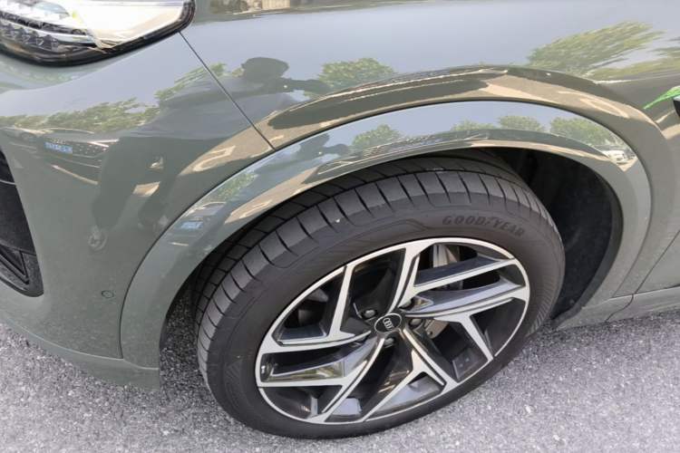 Used Audi Q6L e-tron 2026 First Launch Navigation Edition Left Front Wheel Hub