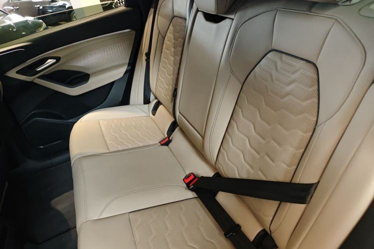 Used Audi Q6L e-tron 2026 First Launch Navigation Edition Left Rear Seat