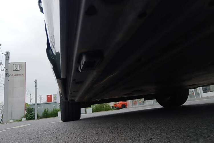 Used Audi Q6L e-tron 2026 First Launch Navigation Edition Left Side Sill