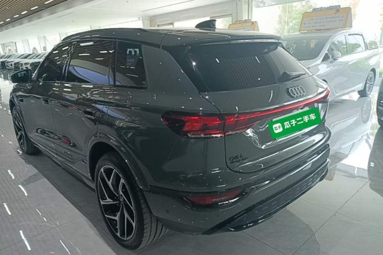 Used Audi Q6L e-tron 2026 First Launch Navigation Edition Rear Left 45 Deg
