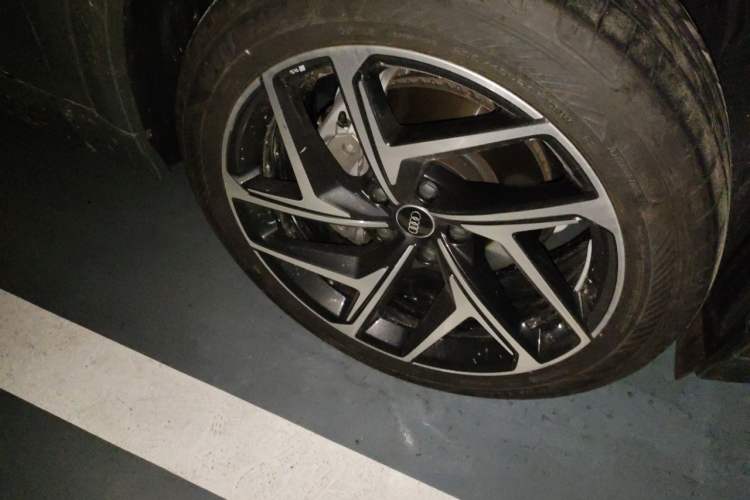 Used Audi Q6L e-tron 2026 First Launch Navigation Edition Right Front Wheel Hub