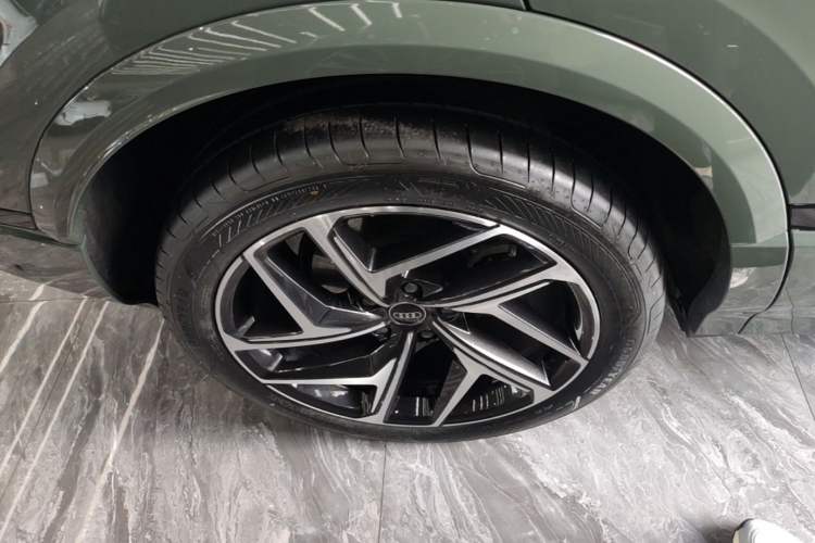 Used Audi Q6L e-tron 2026 First Launch Navigation Edition Right Rear Wheel Hub
