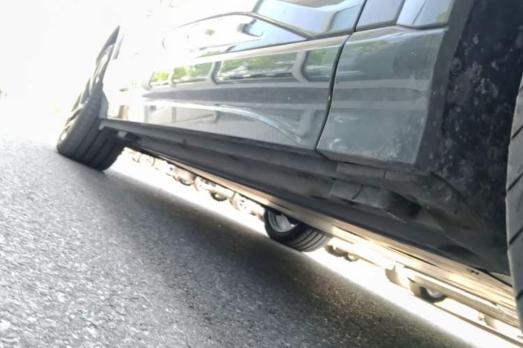 Used Audi Q6L e-tron 2026 First Launch Navigation Edition Right Side Sill