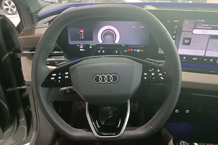 Used Audi Q6L e-tron 2026 First Launch Navigation Edition Steering Wheel