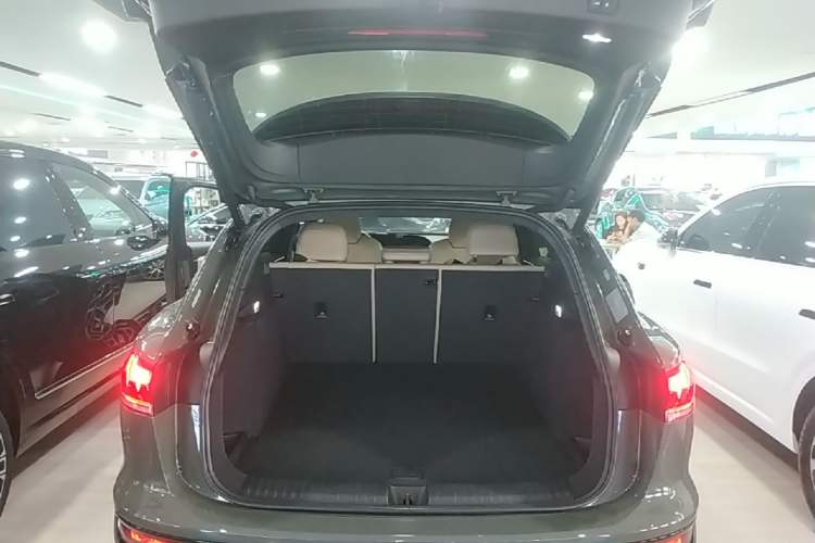 Used Audi Q6L e-tron 2026 First Launch Navigation Edition Trunk