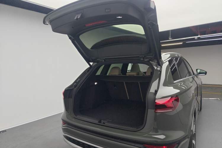 Used Audi Q6L e-tron 2026 Ultra-Long Range Edition Trunk