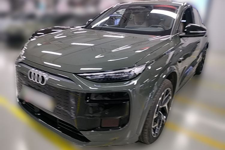 Audi Q6L e-tron 2026 First Launch Navigation Edition usado Guazi used car, China used car export, Used car for sale, Used cars, Cheapest cars for sale